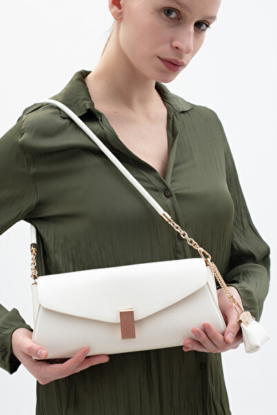 Matthew Cox حقيبة كتف نسائية باللون الأبيض BYN2525