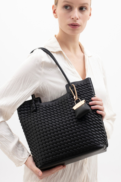 Matthew Cox Women's Arm Bag Black Byn2477