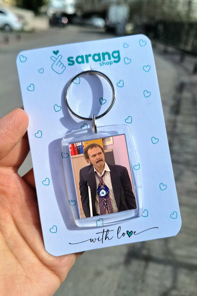 SARANG سلسلة مفاتيح بإطار شفاف - نازار بورهان ألتينتوب