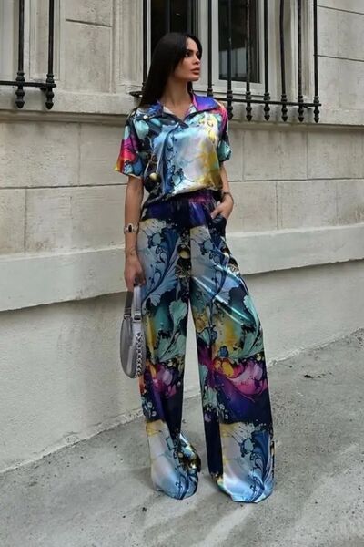 b buhari bykoc Set pantaloni și cămașă din țesătură de satin cu model, cu pic...