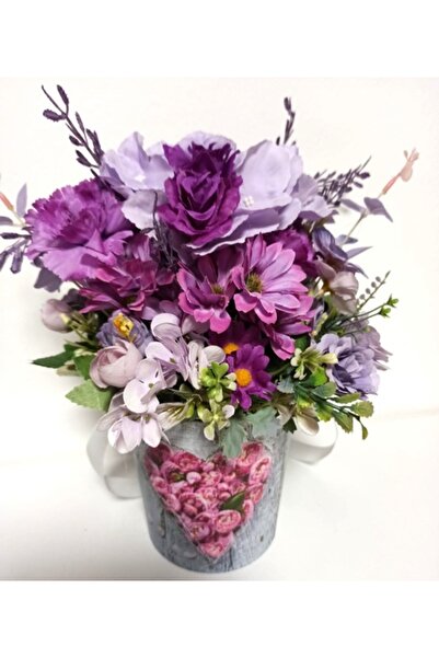 Pasiunea Florilor Cutie Tip Ghiveci Cu Inimă Din Boboci și Flori Mov