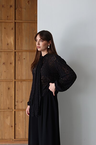 By ÖTE Μπλούζα με δαντέλα