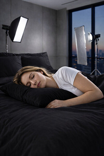 İz Home Pernă neagră dinamică Iz Studio |   800 GR Umplutură de silicon nano ...