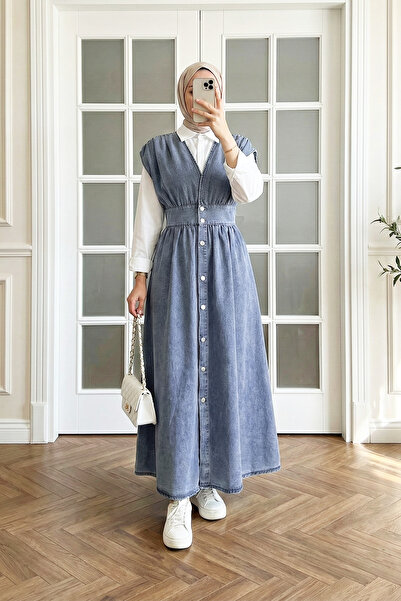 MODAQU Buttoned V-Neck Zero Sleeve Denim Gilet - Ice Blue