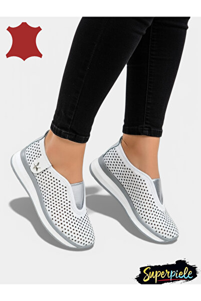 ANGEL BLUE Casual perforated Ballet Flats made of Genuine Leather With star a...