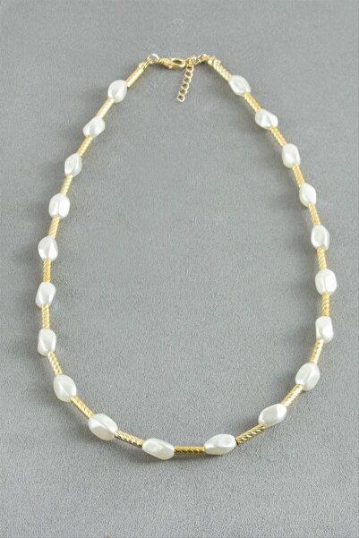 ZERO LAND قلادة STOROZAL معدنية بيضاوية الشكل مرصعة باللؤلؤ (63035) - أصفر