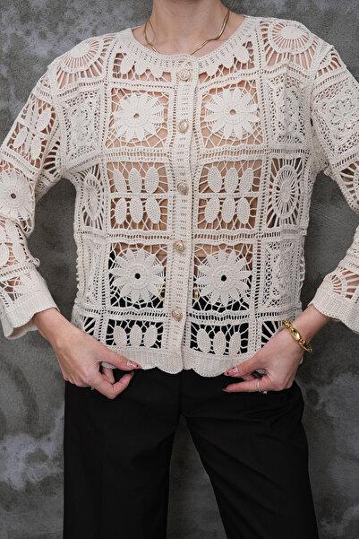 FancyWorld Round Neck Floral Patterned Crochet Buttoned Cardigan