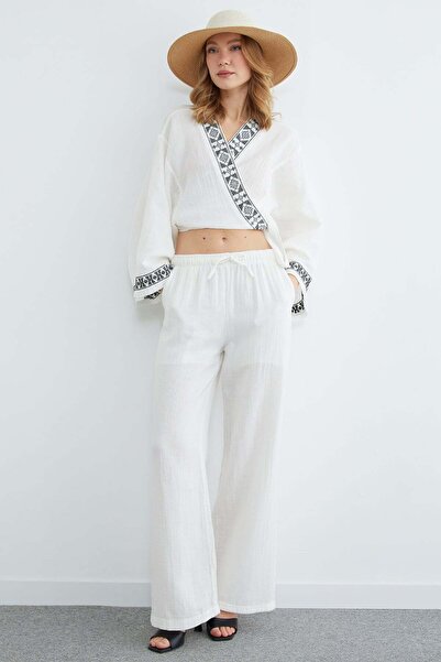 Fulla Moda Elastic Waist Pocket Muslin Fabric Trousers