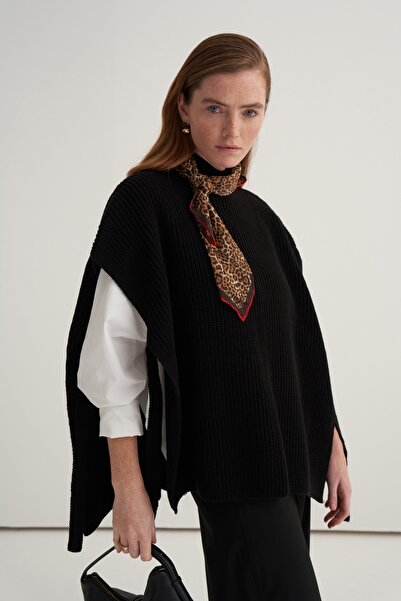 EBU Prive Women's Long Tie-Up Sweater Black