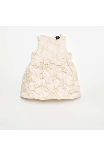 KIABI فستان قماش جاكار مطرّز بتصميم شبه منحرف، بيج