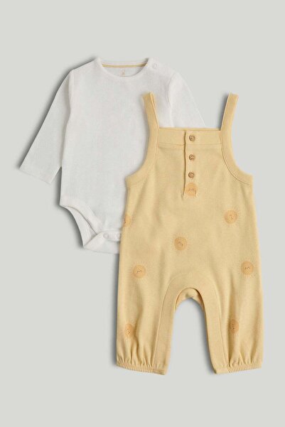 MOTHERCARE أول طقم ملابس لي مكون من دنغري وبدلة جسم