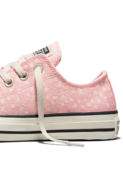 Converse حذاء تشاك تايلور أول ستار بنمط الغزلان للنساء كاجوال A17880C