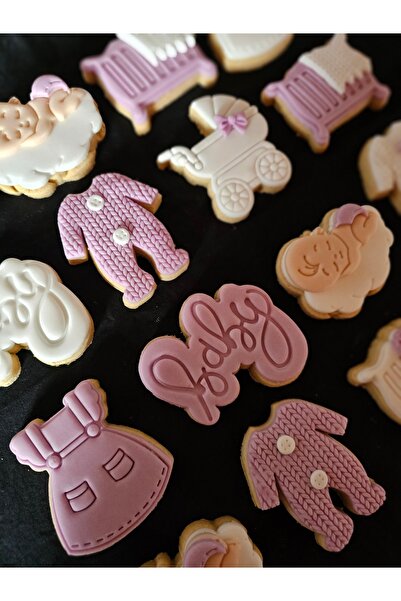 Mimosa Bakery Yenidoğan Kız Bebek İsimli Mor Beyaz Renkli Şeker Hamurlu Kurab...