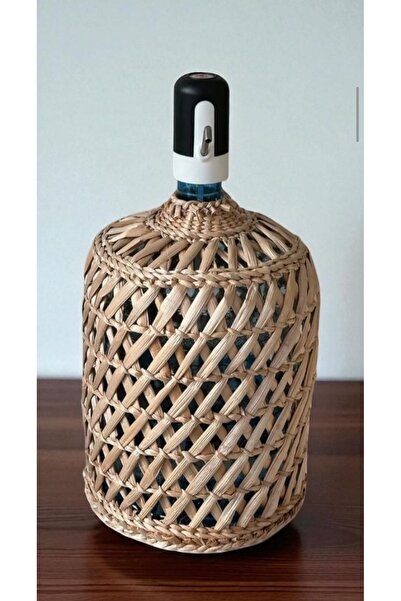 EM&MA DESİNG HASIR ÖRME 19 LT DAMACANA KILIFI DELİKLİ, DOĞAL HASIR, EL İŞÇİLİ...