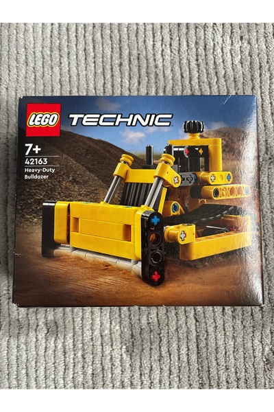 LEGO Technic Heavy-Duty Bulldozer
