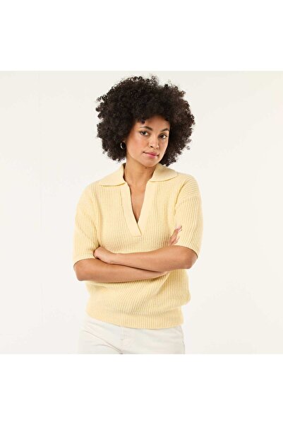 KIABI Polo-Style Sweater with V-Neck YELLOW