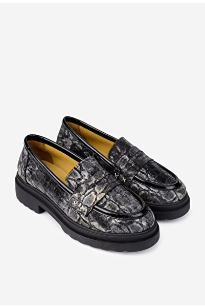 Dasha Women's black Leather loafers with Printed