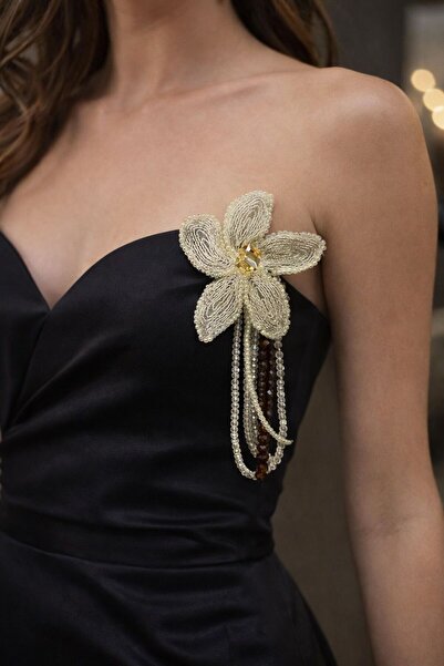 zamansız takı boncuklu broş