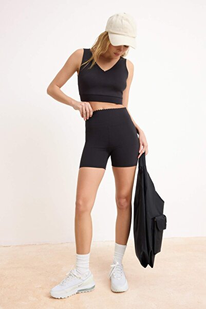 Trendyol Kollektion Schwarze Taucher-/Scuba-Shorts/Kurze Sportleggings THMSS2...
