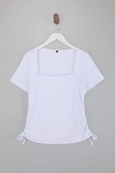 Trendyol Curve Bluză tricotată cu guler pătrat alb, cu șnur, mărime mare TBBS...