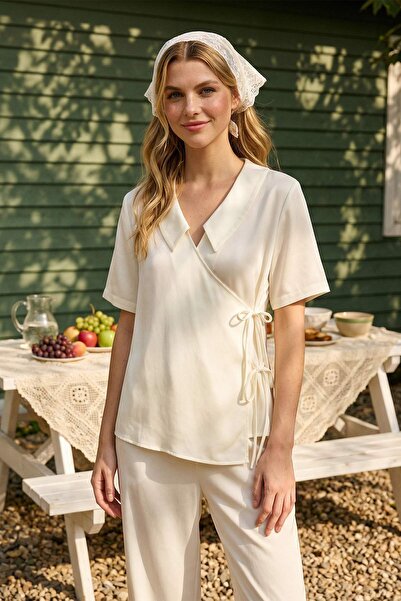 Trendyol Collection Σετ πιτζάμες από υφαντό βισκόζη με λεπτομέρεια δεσίματος ...