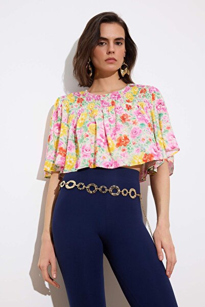 Trendyol Collection Pink Floral Viscose Cropped Size Woven Blouse Twoss26Bz00551