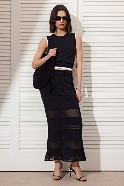 Trendyol Collection Fusta neagră maxi cu detalii din dantelă TWOSS26ET00095