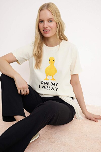 Trendyol Collection Ekrus majica kratkih rukava sa printom, regularnog kroja,...