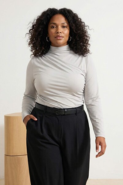 Trendyol Curve Πλεκτή μπλούζα με μακριά μανίκια και λεπτομέρεια από πέτρινη ύ...