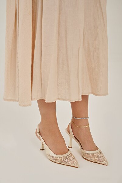 Modezya حذاء لوسيا النسائي ذو الكعب العالي مع تفصيل حزام الظهر المزين بالترتر