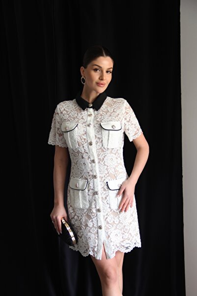 Julidress Rochie mini din dantelă premium cu guler negru și detalii cu nastur...