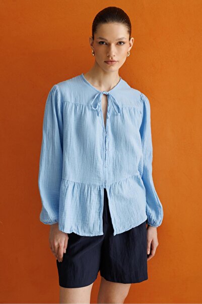 Mixray 4563 Kadın Yakası Bağlamalı Kolu Lastikli Bol Müslin Gömlek Bebe Mavi