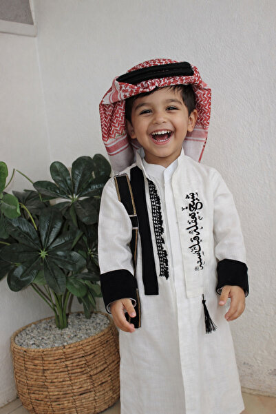 Abaya-AB طقم ولادي 1-ثوب ساده 2-دقله مطرزه عباره 3-طقم عقال لاصق مع بعض