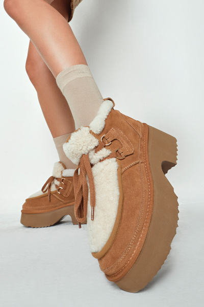 Derimod Cizme Teddy din piele de căprioară cu talpă groasă și cu șireturi Cam...