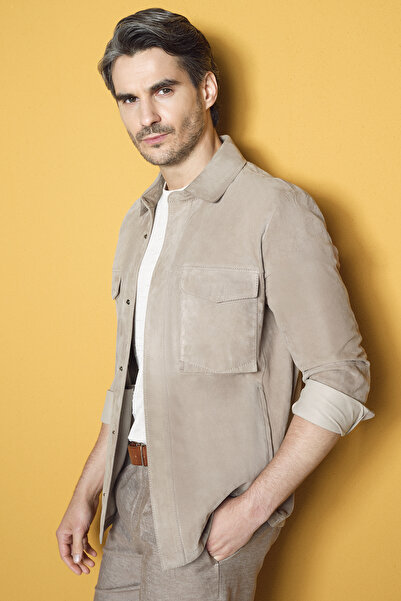 Derimod سترة نافاس للرجال من الجلد السويدي باللون البيج 23SGD648310