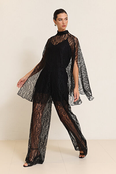 Setre Bluză neagră din dantelă cu mâneci transparente, decolteu rotund și cro...