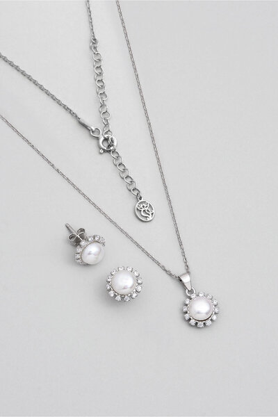 So CHIC... İnci Çiçeği 18 Ayar Beyaz Altın Kaplama Gümüş Seti