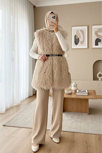 HİJABAYA Γούνινο γιλέκο με ζώνη και πλαϊνές τσέπες