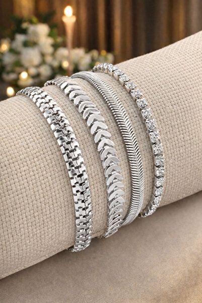 Crc Bijuteri سوار نسائي فضي اللون مكون من 4 قطع