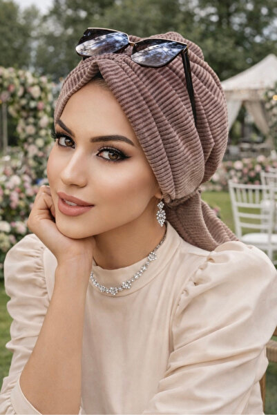 Aişe tesettür Bakır Çizgi Tokalı Bone