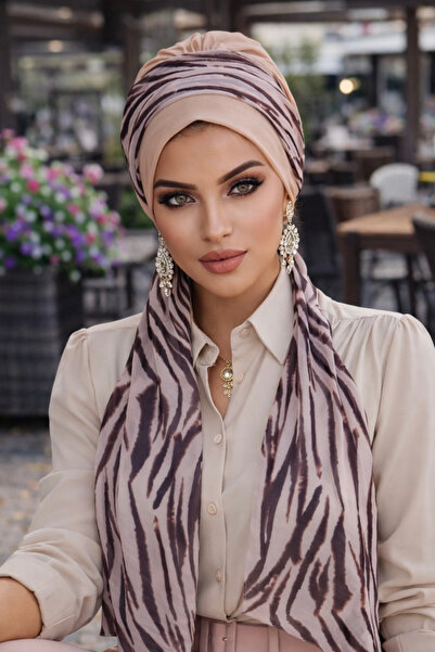 Aişe tesettür Μπεζ μπονέ με μοτίβο ζέβρας με φουλάρι