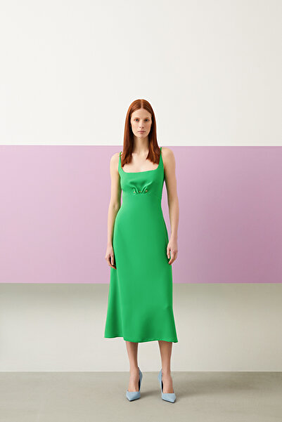 Jus De Pommes YEŞİL KARE YAKA ASKILI MİDİ BOY ELBİSE