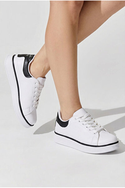 İmerShoes حذاء رياضي نسائي كاجوال برباط مريح وخفيف الوزن ونعل سميك 525G