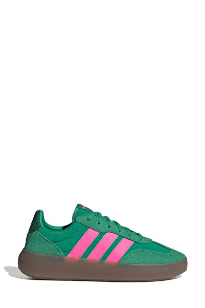 adidas حذاء رياضي نسائي أخضر من BARREDA DECODE