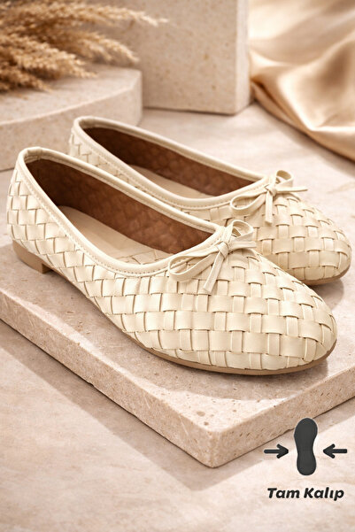 Noliva Kadın Bej Suni Deri Dokulu Örgü Desenli Fiyonklu Babet