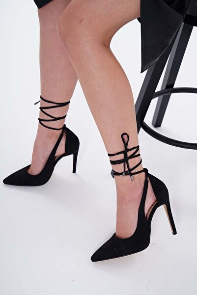 La Limar Черни велурени обувки на висок ток с каишка за глезена 10,5 см