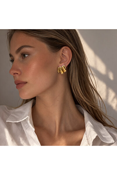 nerora أقراط من الفولاذ المقاوم للصدأ ذات موجات غير متماثلة وذهبية اللون