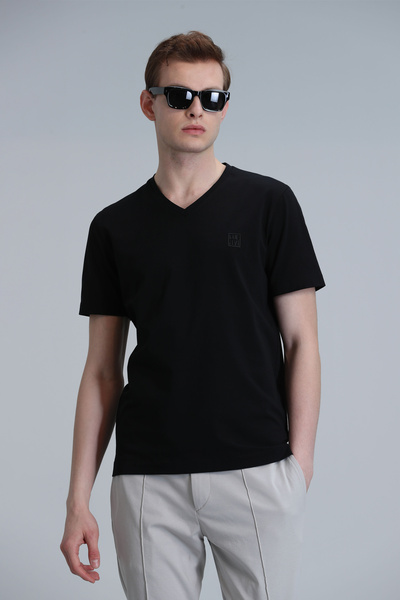 Lufian Черна тениска с модерна графика Tuna