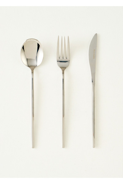 Bella Maison طقم سكاكين شوكة وملعقة وشوكة مكون من 18 قطعة من سيينا باللون الفضي