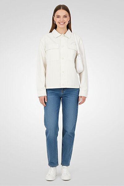 Vans جاكيت موكا جودي باكا x نسائي بأكمام طويلة وطبعة جرافيكية، أبيض